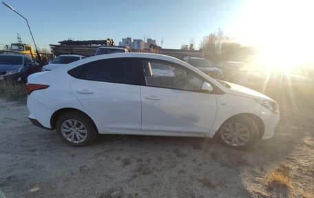 Hyundai Solaris II рестайлинг, 2021 год, 1 554 000 рублей, 3 фотография