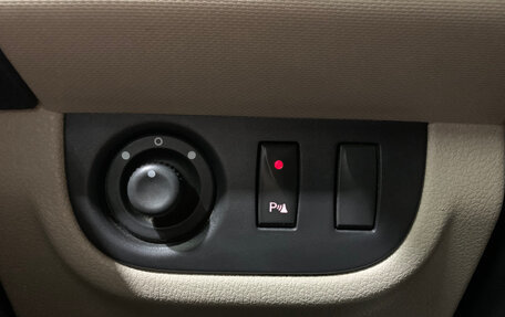 Renault Logan II, 2013 год, 570 000 рублей, 11 фотография