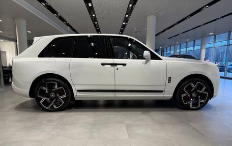 Rolls-Royce Cullinan, 2025 год, 62 000 000 рублей, 4 фотография