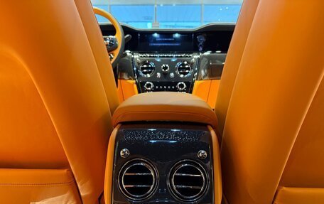 Rolls-Royce Cullinan, 2025 год, 62 000 000 рублей, 20 фотография