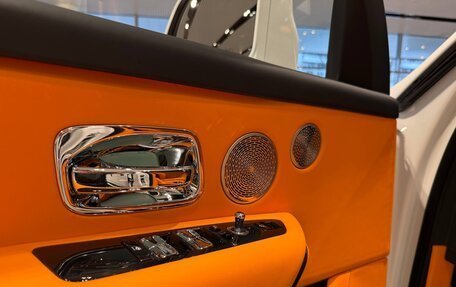Rolls-Royce Cullinan, 2025 год, 62 000 000 рублей, 22 фотография