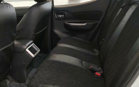 Mitsubishi L200 IV рестайлинг, 2019 год, 2 120 000 рублей, 7 фотография