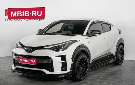 Toyota C-HR I рестайлинг, 2019 год, 2 370 000 рублей, 1 фотография