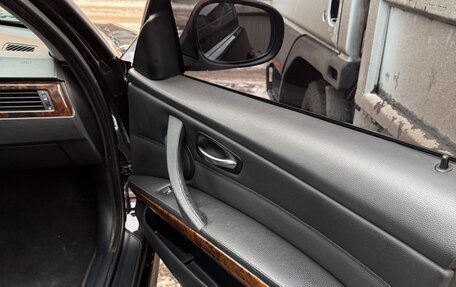 BMW 3 серия, 2010 год, 1 300 000 рублей, 12 фотография