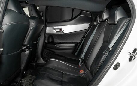 Toyota C-HR I рестайлинг, 2019 год, 2 370 000 рублей, 7 фотография