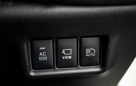 Toyota C-HR I рестайлинг, 2019 год, 2 370 000 рублей, 15 фотография