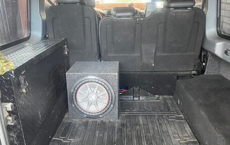 Land Rover Defender I, 2008 год, 2 300 000 рублей, 12 фотография