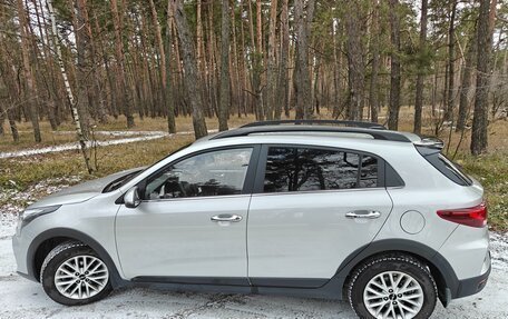 KIA Rio IV, 2022 год, 1 900 000 рублей, 2 фотография