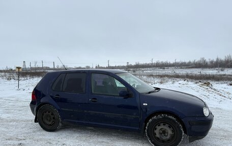 Volkswagen Golf IV, 2001 год, 250 000 рублей, 3 фотография