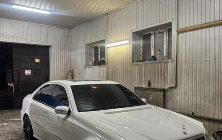 Mercedes-Benz E-Класс, 2005 год, 1 200 000 рублей, 2 фотография