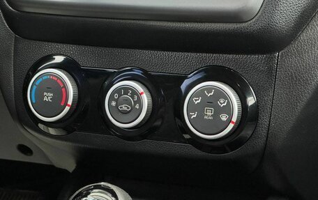 KIA Rio III рестайлинг, 2015 год, 799 999 рублей, 13 фотография