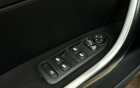 Peugeot 408 I рестайлинг, 2015 год, 560 000 рублей, 6 фотография