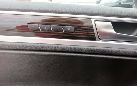 Volkswagen Touareg III, 2017 год, 3 299 000 рублей, 18 фотография