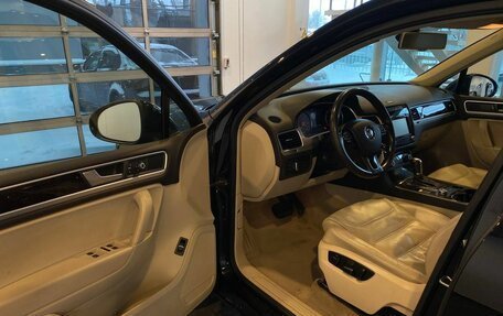 Volkswagen Touareg III, 2012 год, 2 300 000 рублей, 21 фотография