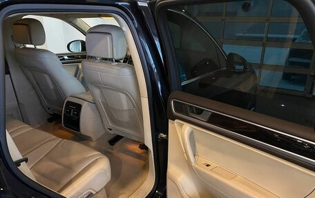 Volkswagen Touareg III, 2012 год, 2 300 000 рублей, 26 фотография