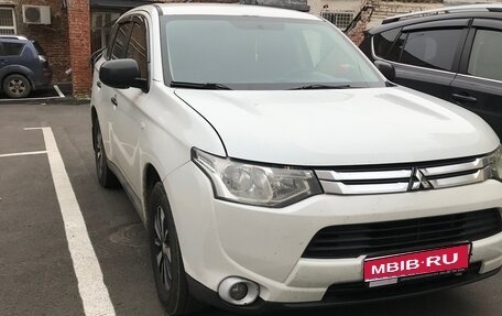 Mitsubishi Outlander III рестайлинг 3, 2014 год, 1 150 000 рублей, 1 фотография