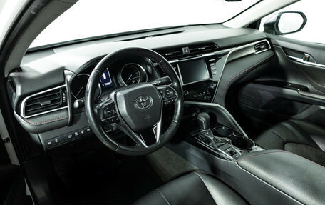 Toyota Camry, 2020 год, 3 249 700 рублей, 11 фотография