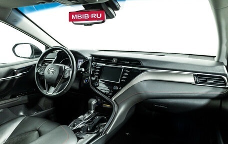 Toyota Camry, 2020 год, 3 249 700 рублей, 9 фотография