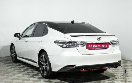 Toyota Camry, 2020 год, 3 249 700 рублей, 7 фотография