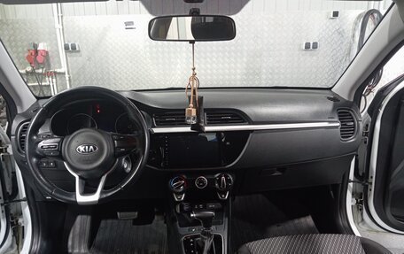 KIA Rio IV, 2018 год, 1 500 000 рублей, 8 фотография