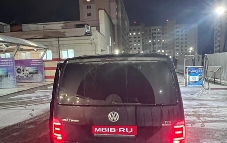 Volkswagen Multivan T6 рестайлинг, 2016 год, 3 500 000 рублей, 2 фотография