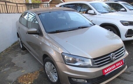 Volkswagen Polo VI (EU Market), 2016 год, 800 000 рублей, 2 фотография