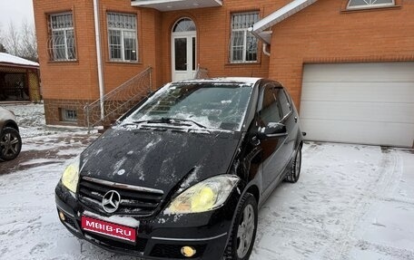 Mercedes-Benz A-Класс, 2010 год, 650 000 рублей, 1 фотография