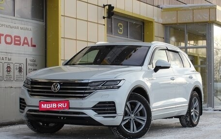 Volkswagen Touareg III, 2019 год, 4 595 000 рублей, 1 фотография