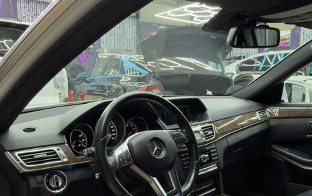 Mercedes-Benz E-Класс, 2014 год, 2 100 000 рублей, 15 фотография