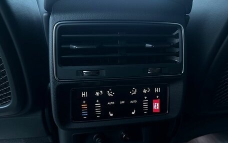 Audi Q7, 2025 год, 15 000 000 рублей, 30 фотография