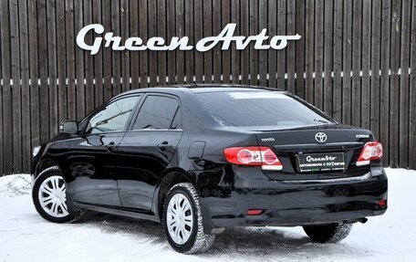 Toyota Corolla, 2011 год, 850 000 рублей, 3 фотография