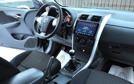 Toyota Corolla, 2011 год, 850 000 рублей, 9 фотография