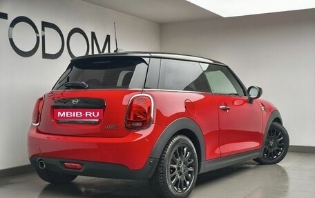 MINI Hatch, 2019 год, 1 990 000 рублей, 3 фотография