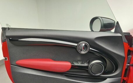 MINI Hatch, 2019 год, 1 990 000 рублей, 9 фотография