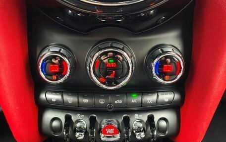 MINI Hatch, 2019 год, 1 990 000 рублей, 16 фотография