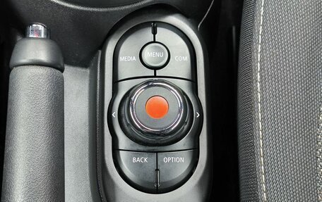 MINI Hatch, 2019 год, 1 990 000 рублей, 17 фотография