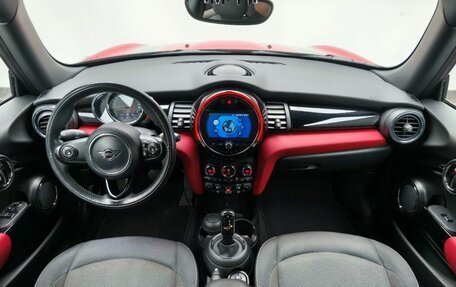 MINI Hatch, 2019 год, 1 990 000 рублей, 14 фотография