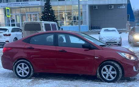 Hyundai Solaris II рестайлинг, 2013 год, 515 000 рублей, 3 фотография