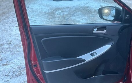 Hyundai Solaris II рестайлинг, 2013 год, 515 000 рублей, 5 фотография