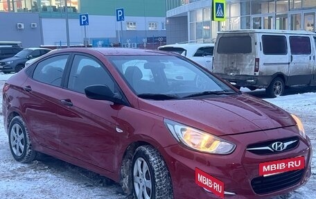Hyundai Solaris II рестайлинг, 2013 год, 515 000 рублей, 2 фотография