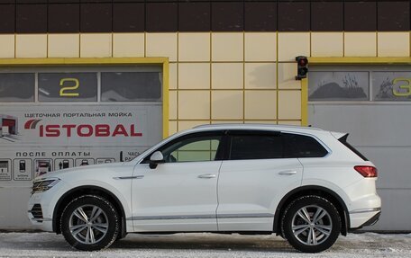 Volkswagen Touareg III, 2019 год, 4 595 000 рублей, 3 фотография