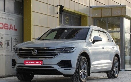 Volkswagen Touareg III, 2019 год, 4 595 000 рублей, 2 фотография
