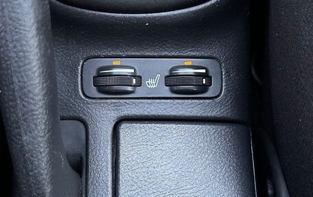 Toyota Avensis III рестайлинг, 2006 год, 530 000 рублей, 21 фотография