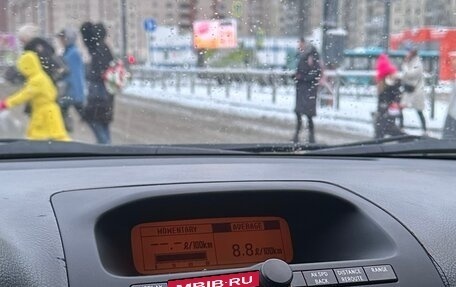 Toyota Avensis III рестайлинг, 2006 год, 530 000 рублей, 24 фотография