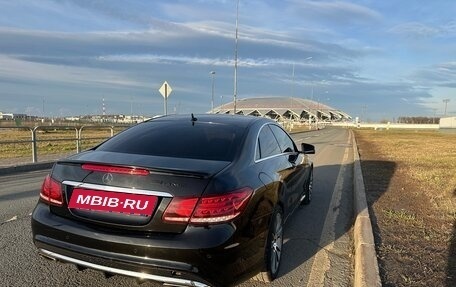 Mercedes-Benz E-Класс, 2013 год, 2 000 000 рублей, 5 фотография