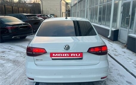 Volkswagen Jetta VI, 2016 год, 800 000 рублей, 2 фотография