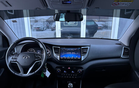 Hyundai Tucson III, 2018 год, 2 350 000 рублей, 13 фотография