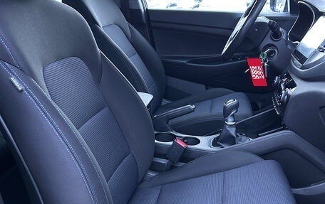 Hyundai Tucson III, 2018 год, 2 350 000 рублей, 12 фотография