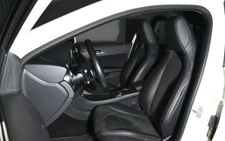 Mercedes-Benz GLA, 2015 год, 2 650 000 рублей, 10 фотография