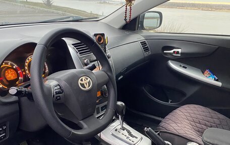 Toyota Corolla, 2011 год, 870 000 рублей, 8 фотография